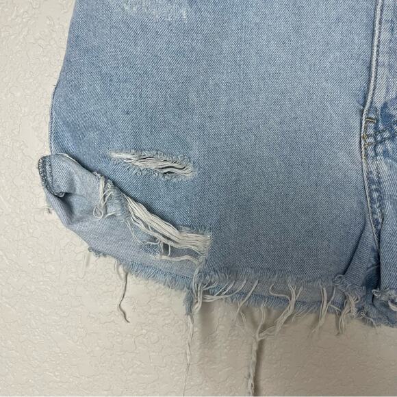 FOREVER 21 Premium Denim Cutoff Light Denim Shorts Size 29 - Picture 2 of 7